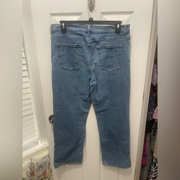 Sonoma Men's Classic Straight Light Blue Jeans - Picture 7 of 13